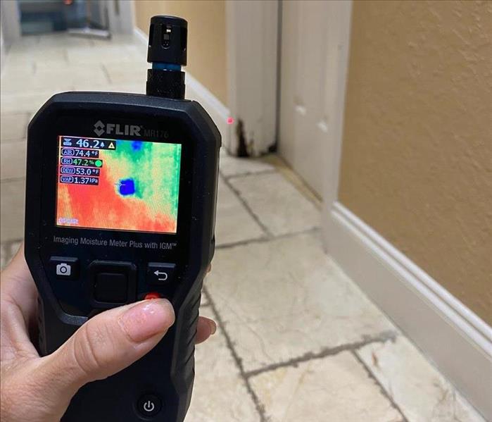 moisture detecting meter for water damage